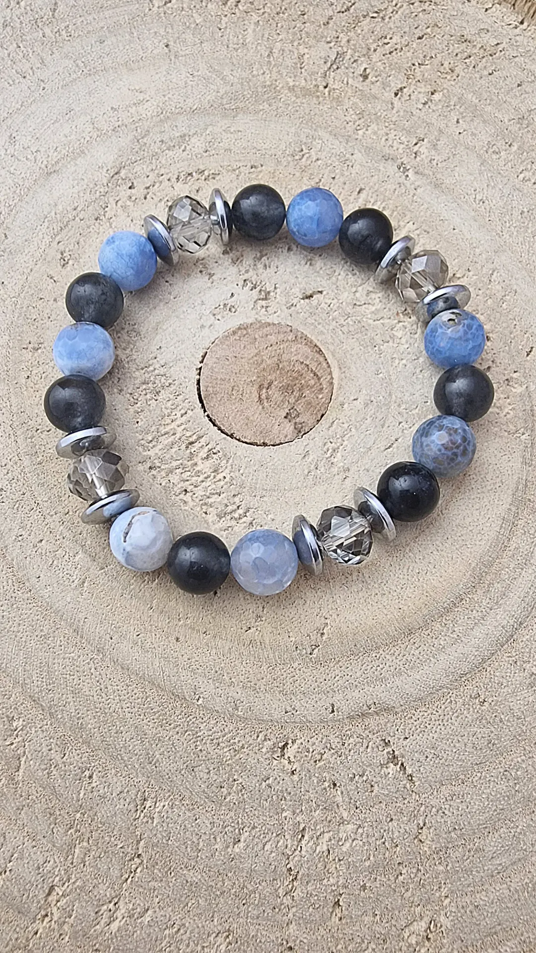 [B10009] 💙 Bransoletka z agatem, jadeitem, szkłem i hematytem – błękit, szarość & srebro